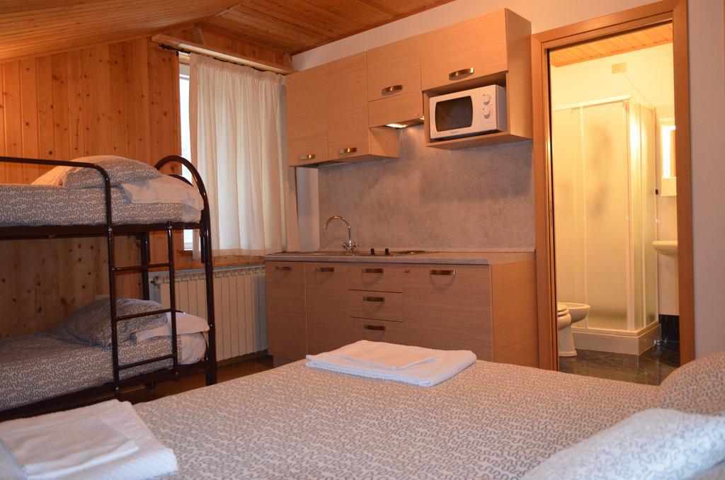 Campodolcino Camping Kamer foto